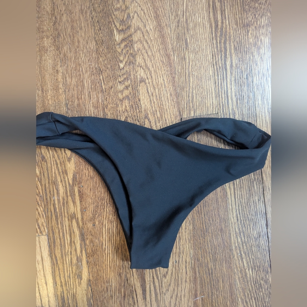 Skatie Women's Swim Bottom - Black